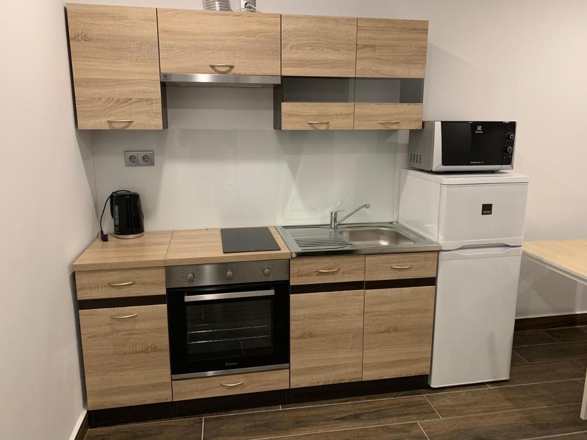 M70 Apartmanhaz Miskolc Eksteriør bilde