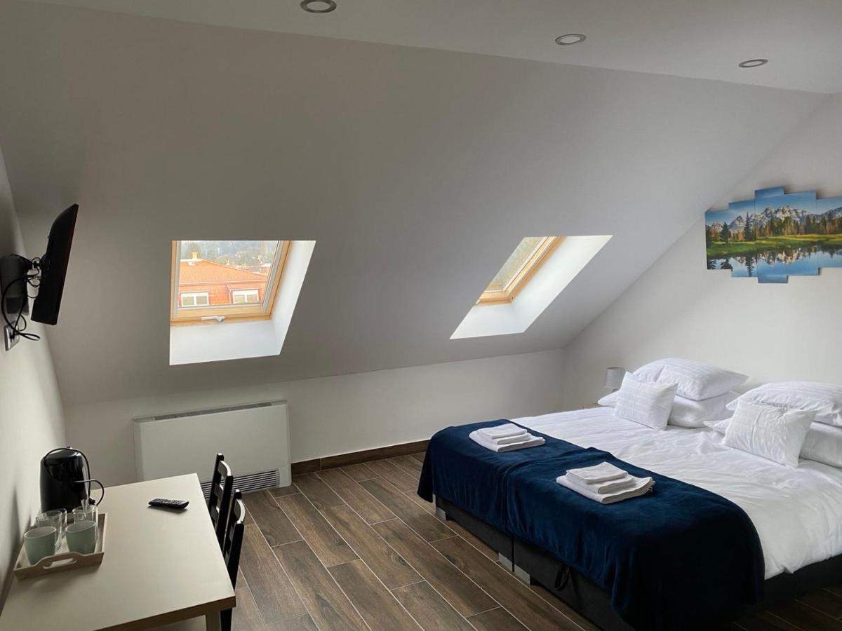 M70 Apartmanhaz Miskolc Eksteriør bilde